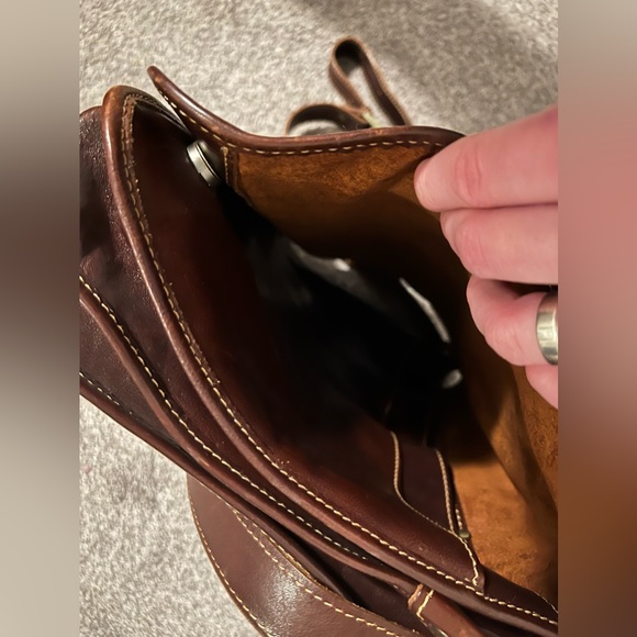 Italian Leather Messenger Bag - Picture 13 of 14